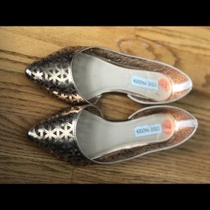 Gently worn Steve Madden flats